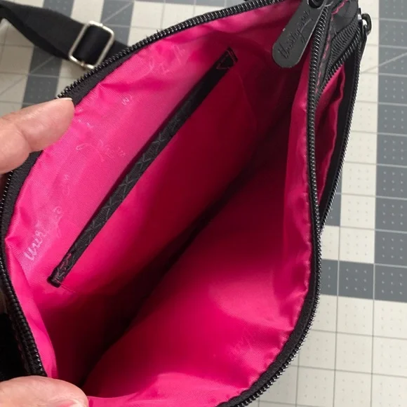 Thirty One Crossbody Shoulder Handbag Purse - Black - Picture 4 of 5